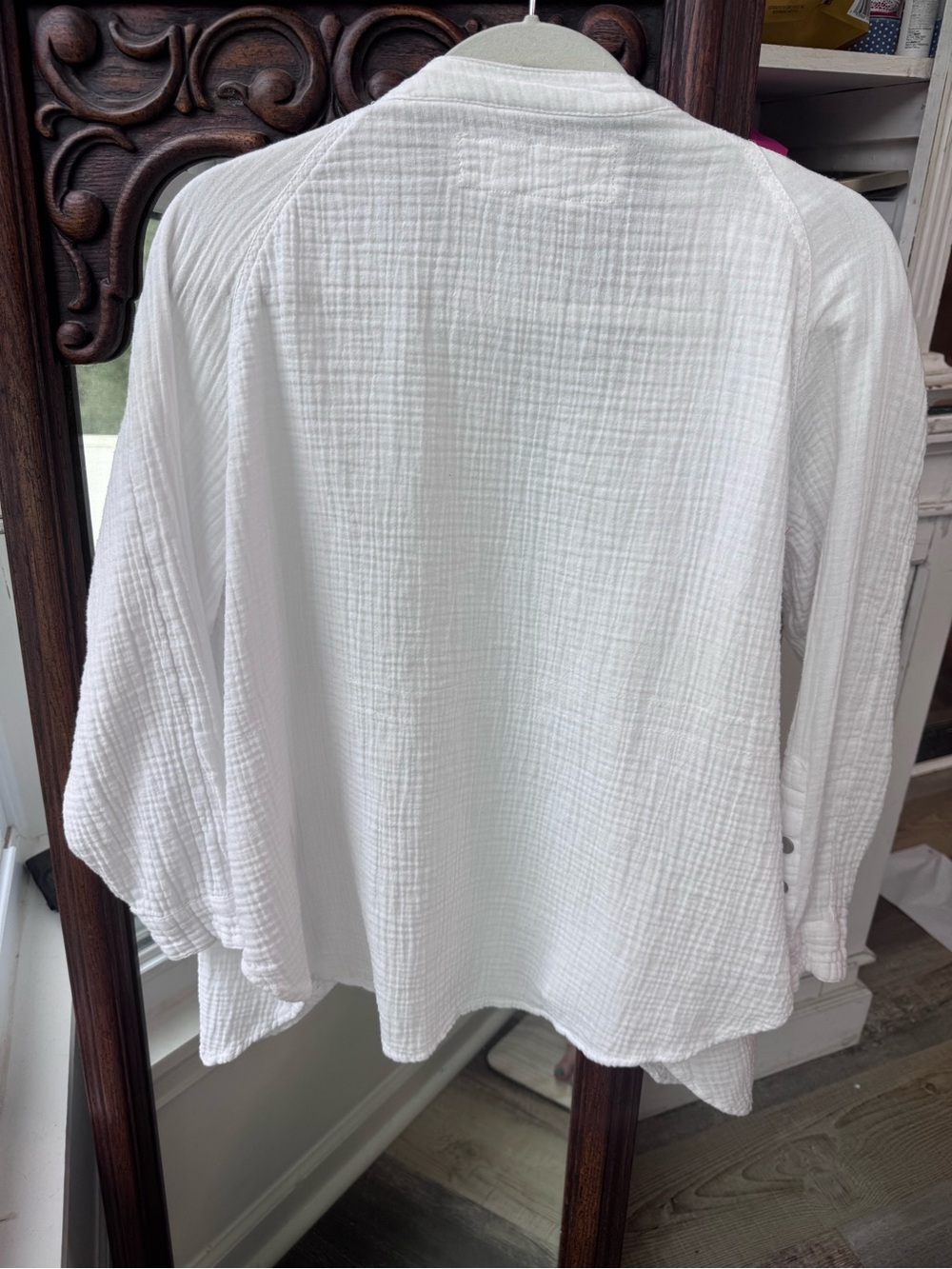 Free People We The Free White Gauze Wrap Top Boho Cottage Coastal Layering med - Picture 8 of 9